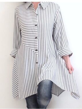 Soft Surroundings Black and White Tunic Asymmetrical Mixed Stripe Modest size L